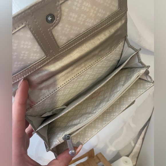 Kipling Teddi Metallic Snap Wallet gold 12 card slots snap button closure - Picture 6 of 8